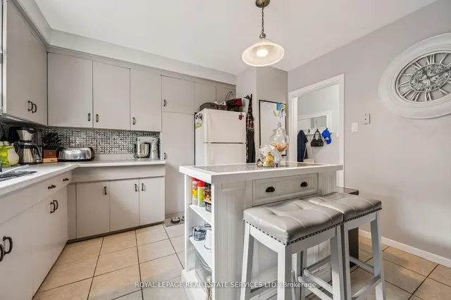 Additional image 28 of 19 Dover Dr