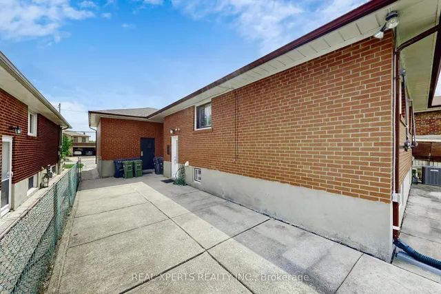 Additional image 48 of 240 Maple Leaf Dr