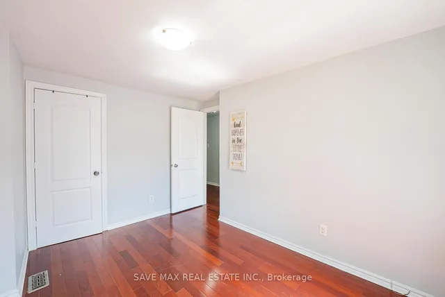 Additional image 20 of 83 Fleetwood Cres