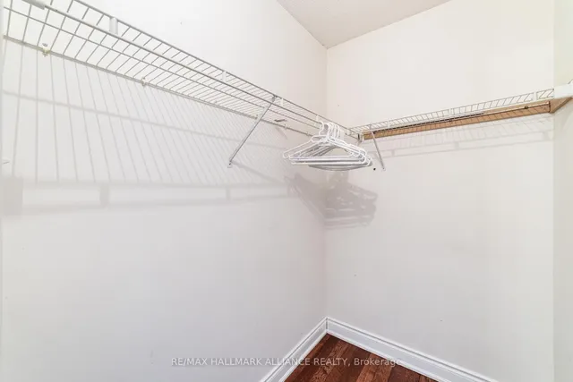 Additional image 27 of 365 Turnberry Cres