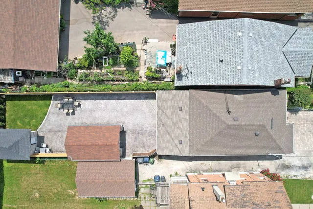 Additional image 41 of 19 Bicknell Ave