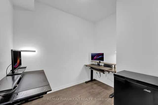 Additional image 19 of 101 Erskine Ave Unit 418