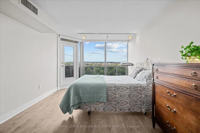 Additional image 32 of 5090 Pinedale Ave Unit 1107