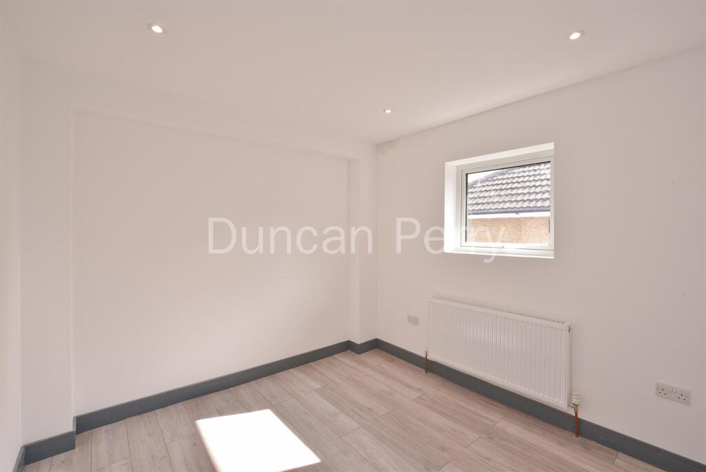 Additional image 8 of Oaklands Avenue, Brookmans Park