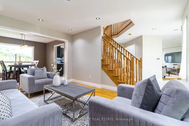 Additional image 5 of 40 Monaco Crt