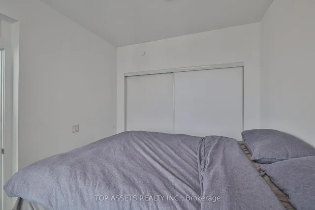 Additional image 17 of 403 Church St Unit 2709