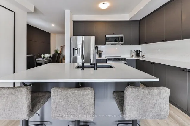 Additional image 10 of 1841 Thames Circ