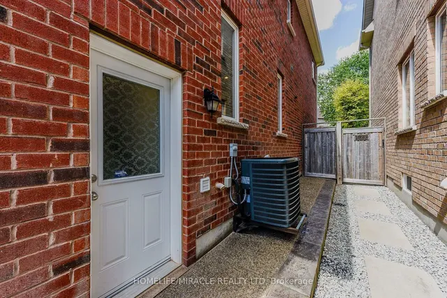 Additional image 32 of 122 Bonnie Braes Dr