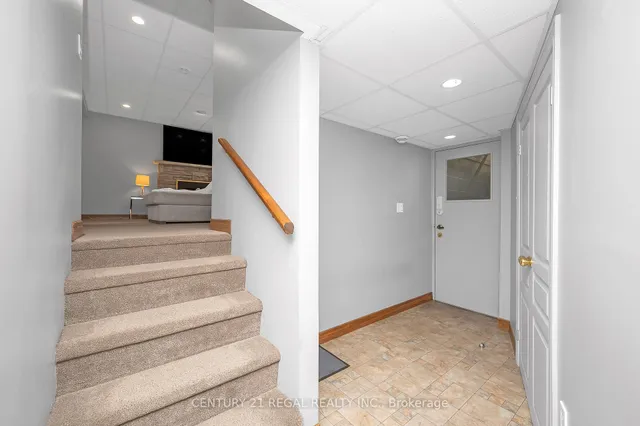 Additional image 31 of 3 Mentino Crt