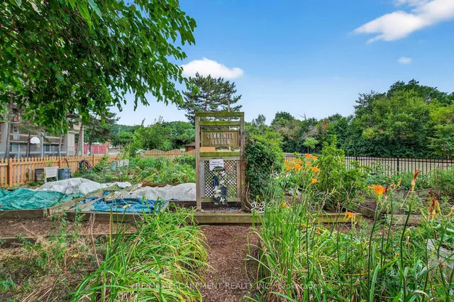 Additional image 23 of 350 Quigley Rd Unit 320