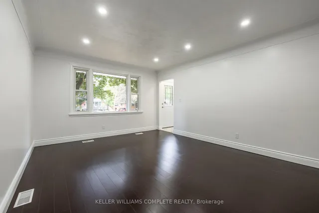 Additional image 13 of 1392 Royal Dr