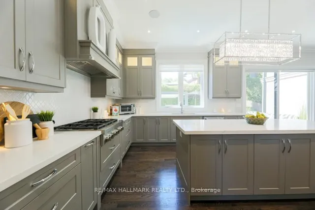 Additional image 9 of 44 Scarboro Cres