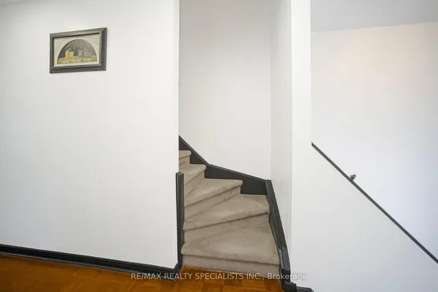 Additional image 13 of 28 Lincoln Crt