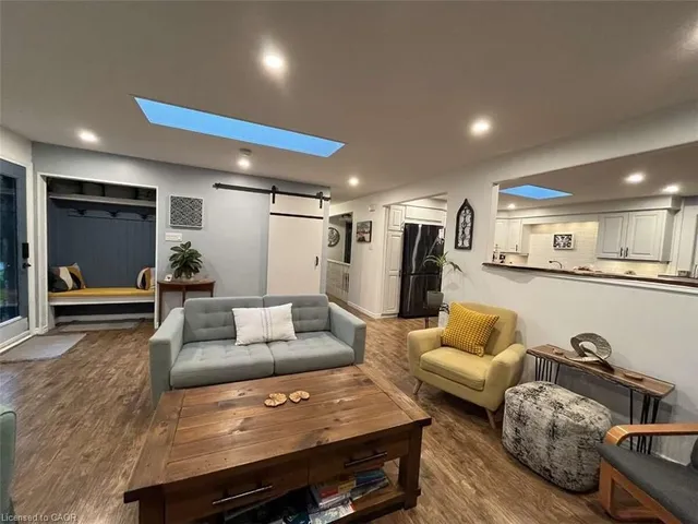 Additional image 22 of 915 Governors Rd