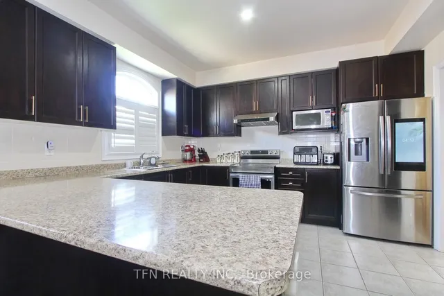 Additional image 20 of 1 Beacon Hill Dr