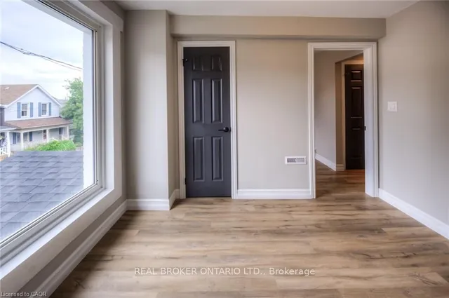 Additional image 28 of 40 Bristol St