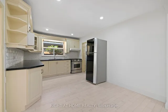 Additional image 12 of 1147 Saturnia Cres