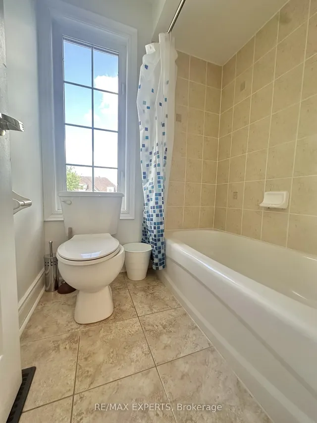 Additional image 26 of 2 Louvre Circ