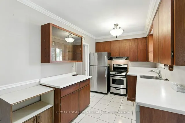 Additional image 18 of 2230 Courtland Dr