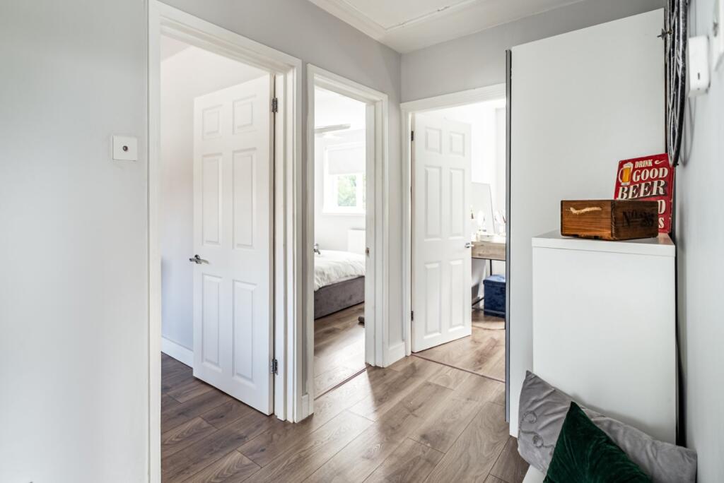 Additional image 13 of Sycamore Drive, Park Street, St. Albans, Hertfordshire, AL2