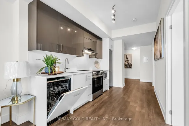 Additional image 9 of 188 FAIRVIEW MALL Dr Unit 2101