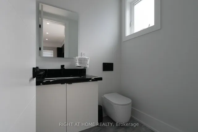 Additional image 18 of 584 WALKERS Line