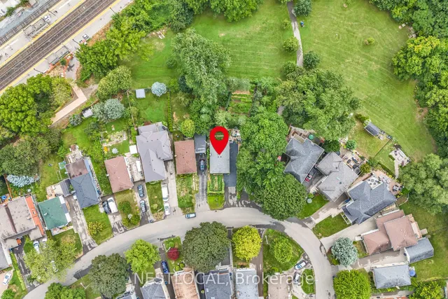 Additional image 18 of 37 Enfield Ave