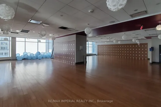 Additional image 45 of 386 Yonge St Unit 4801