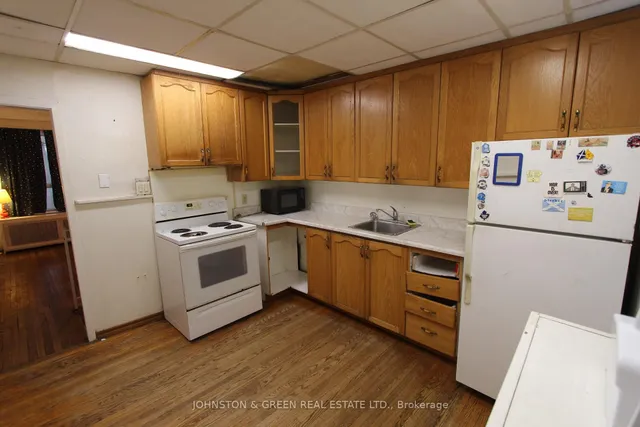 Additional image 8 of 799 Sammon Ave