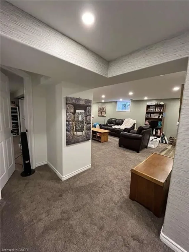 Additional image 49 of 915 Governors Rd