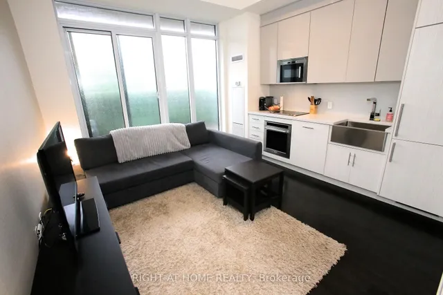 Additional image 11 of 330 Richmond St Unit 210