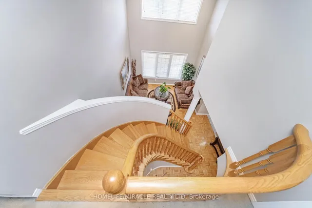 Additional image 18 of 17 Mainard Cres