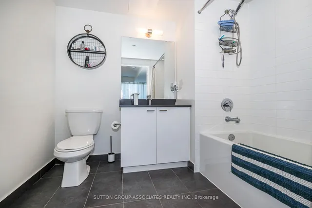 Additional image 20 of 27 Bathurst St Unit 508W