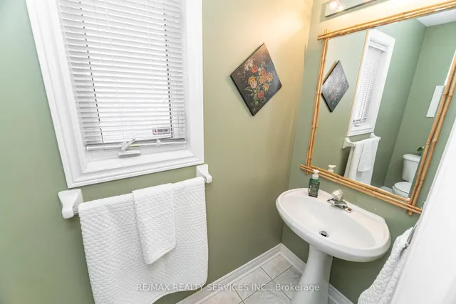 Additional image 12 of 123 Farthingale Cres