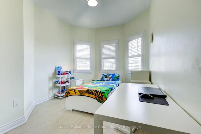 Additional image 40 of 435 Pozbou Cres