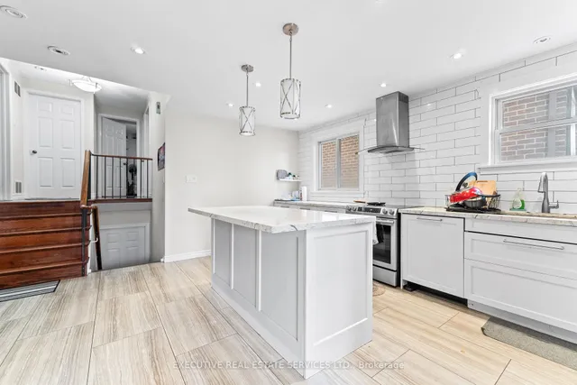 Additional image 11 of 14 Albemarle Crt