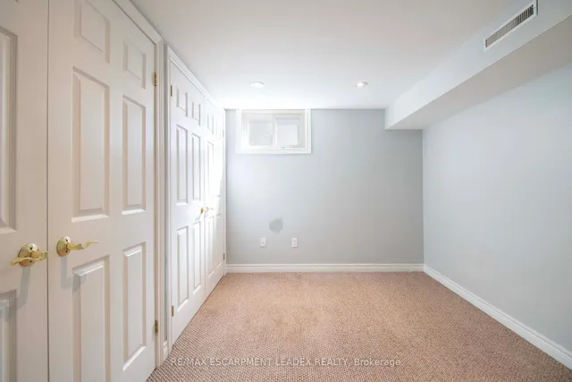 Additional image 33 of 22 Nancy St