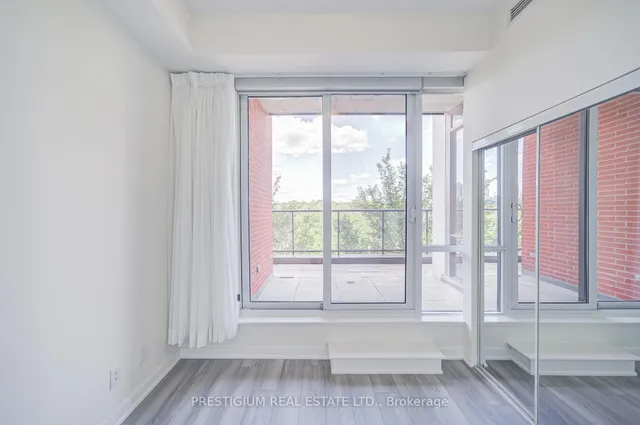 Additional image 32 of 170 Sumach St Unit 418