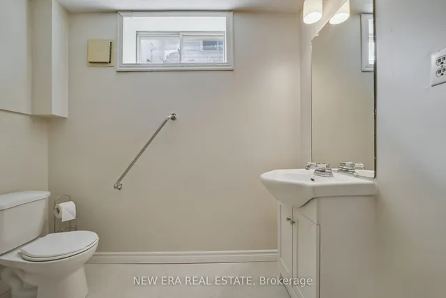 Additional image 31 of 3 Envoy Blvd