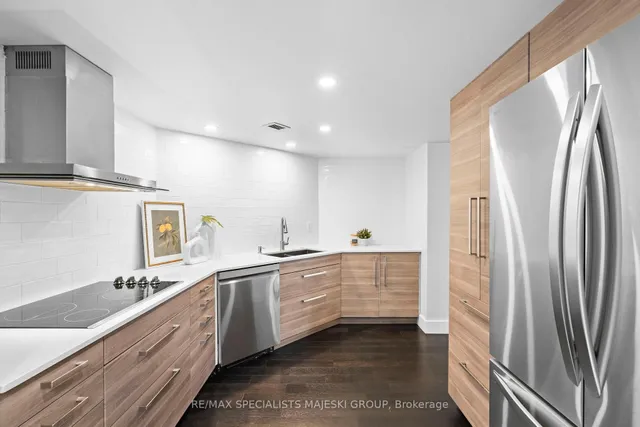 Additional image 17 of 30 Wellington St Unit 1005