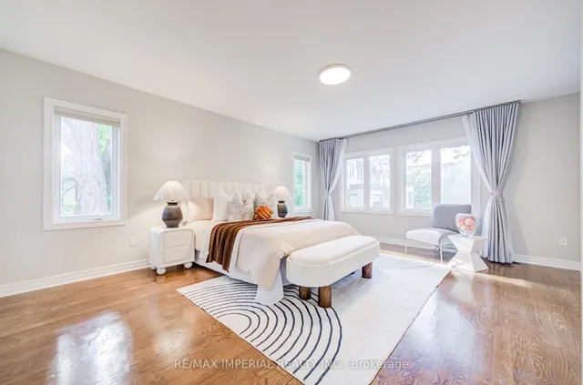 Additional image 29 of 206 Hollywood Ave