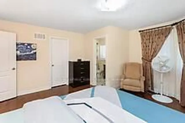 Additional image 33 of 36 Valleyridge Cres