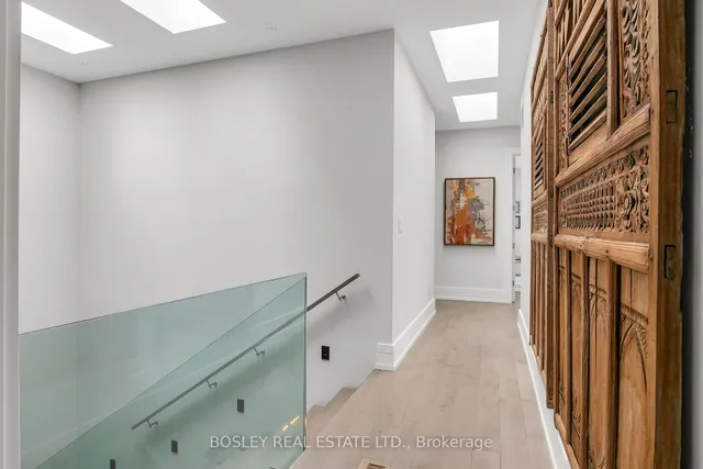 Additional image 21 of 1144 Broadview Ave