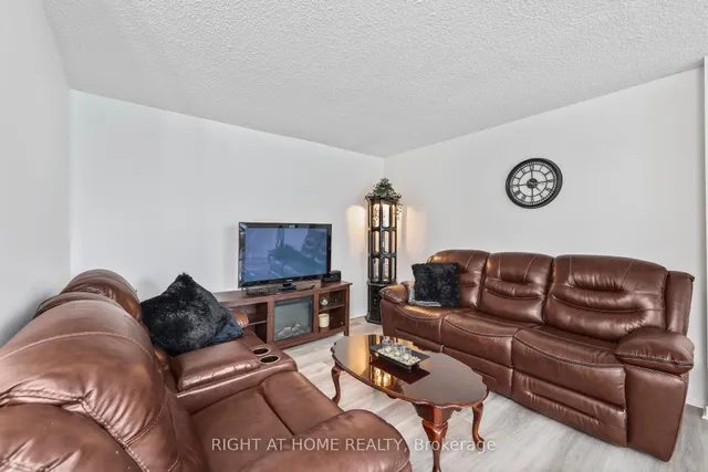 Additional image 14 of 1665 Victoria Park Ave Unit 206