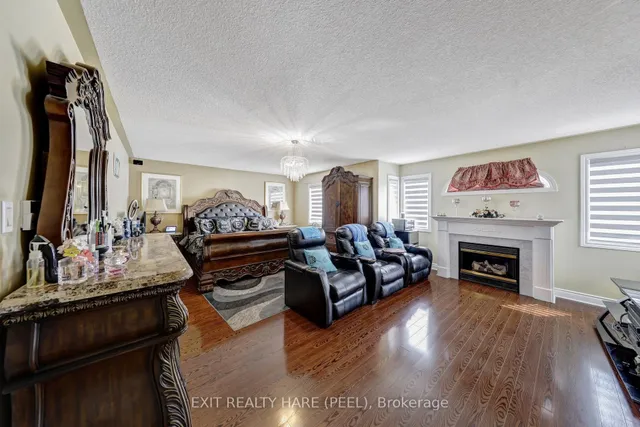 Additional image 31 of 23 Fontainebleu Rd