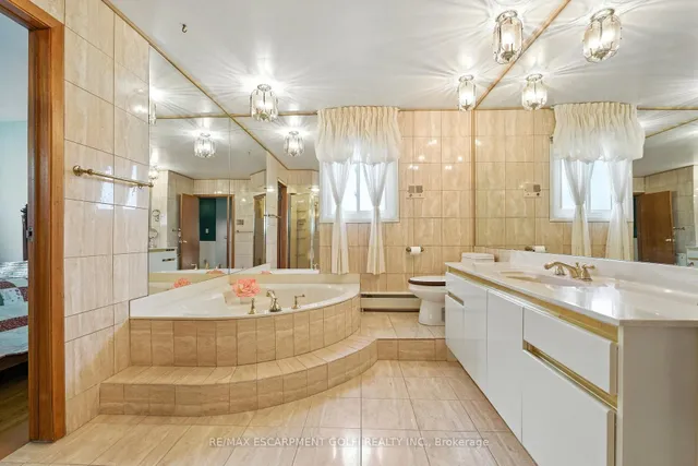 Additional image 30 of 16 Southill Dr