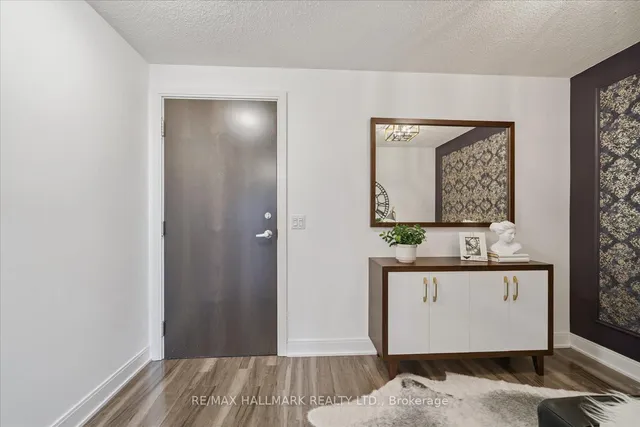 Additional image 22 of 125 Village Green Sq Unit 3006