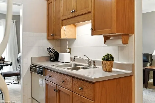 Additional image 13 of 3008 Palmer Dr Unit 5