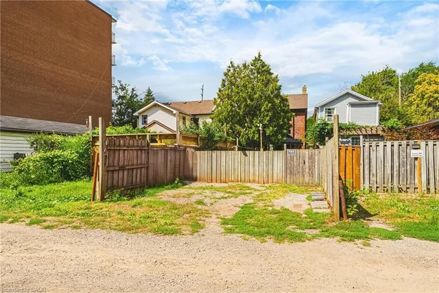 Additional image 30 of 5 Ford St