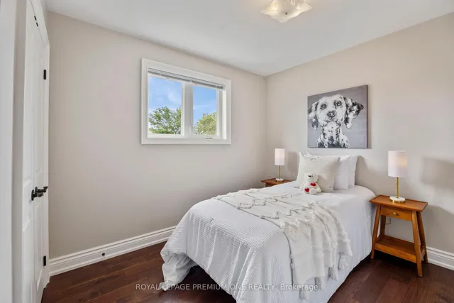 Additional image 32 of 8 Buttercup Crt